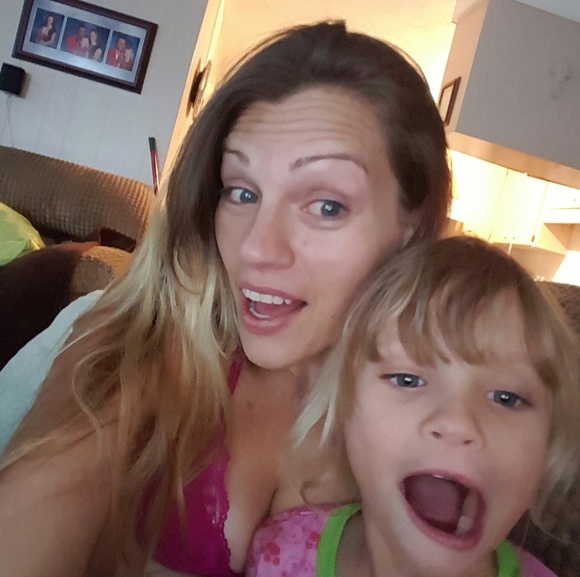 Meet your posher - Picture 2 of 8